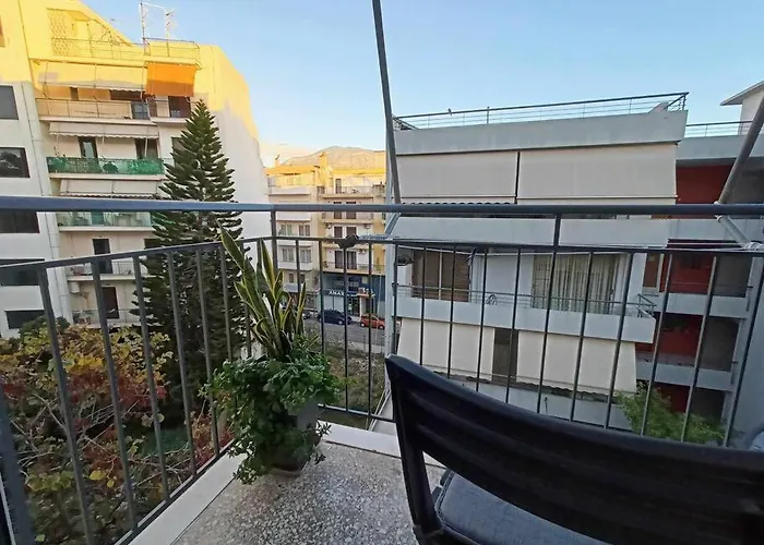 Joanna's Downtown كالاماتا